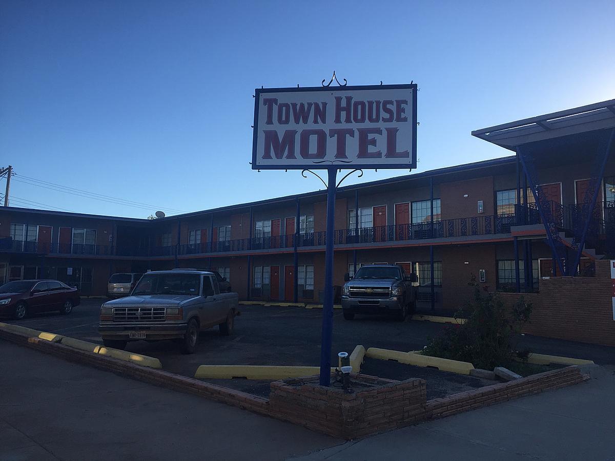 Guthrie Townhouse Motel מראה חיצוני תמונה
