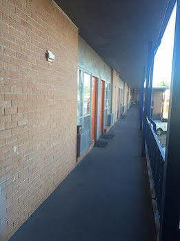 Guthrie Townhouse Motel מראה חיצוני תמונה