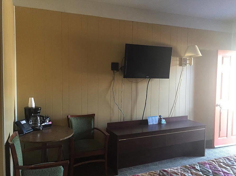 Guthrie Townhouse Motel מראה חיצוני תמונה