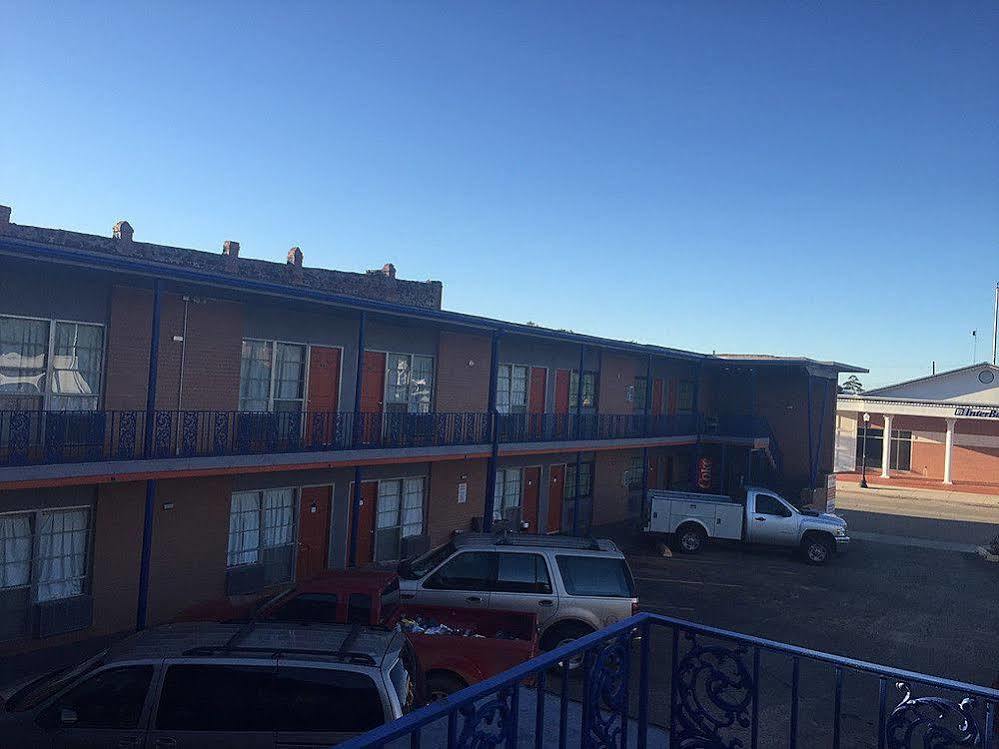 Guthrie Townhouse Motel מראה חיצוני תמונה